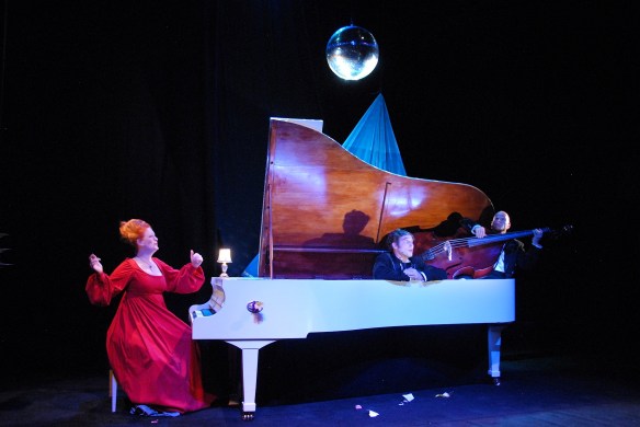 Carolyn Connor, Renato Vacirca and Dan Witton. Photo: supplied