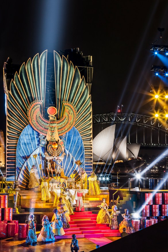 The spectacle of Aida. Photo: Hamilton Lund