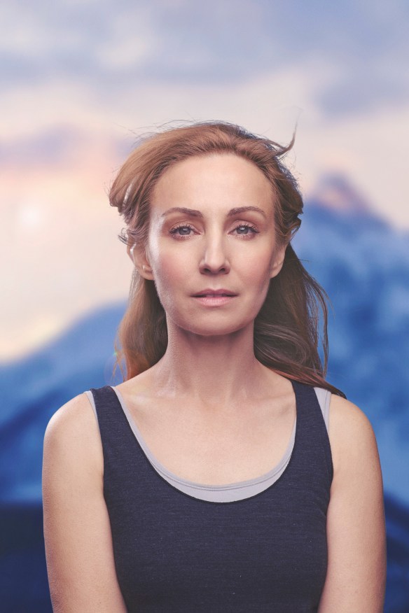 2016 STC MACHU PICCHU Lisa McCune by James Green 2106